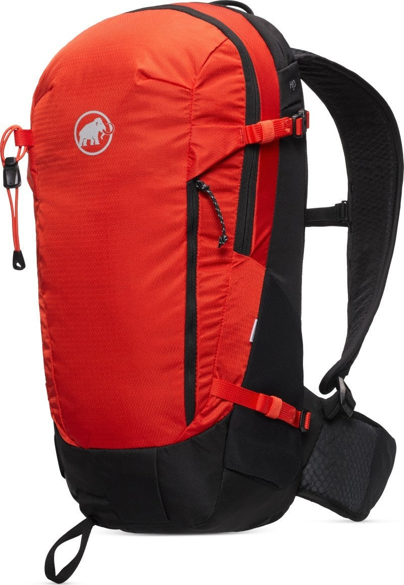 MAMMUT Lithium 15 Backpack – Ultralight 15L Hiking Daypack, Breathable Ventilated Back System, Hydration Compatible, Compact Outdoor Backpack