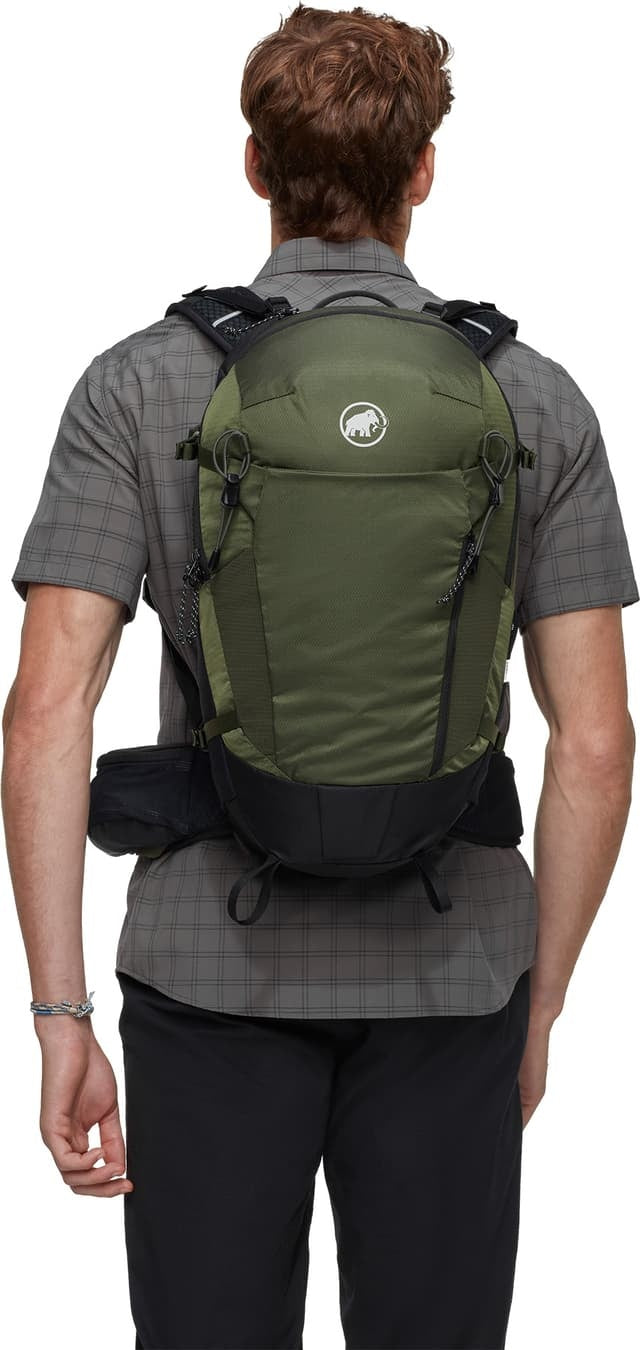 MAMMUT Lithium 25 Backpack – Lightweight 25L Hiking Daypack, Ventilated Back System, Hydration Compatible, Multi-Day Hiking & Outdoor Backpack