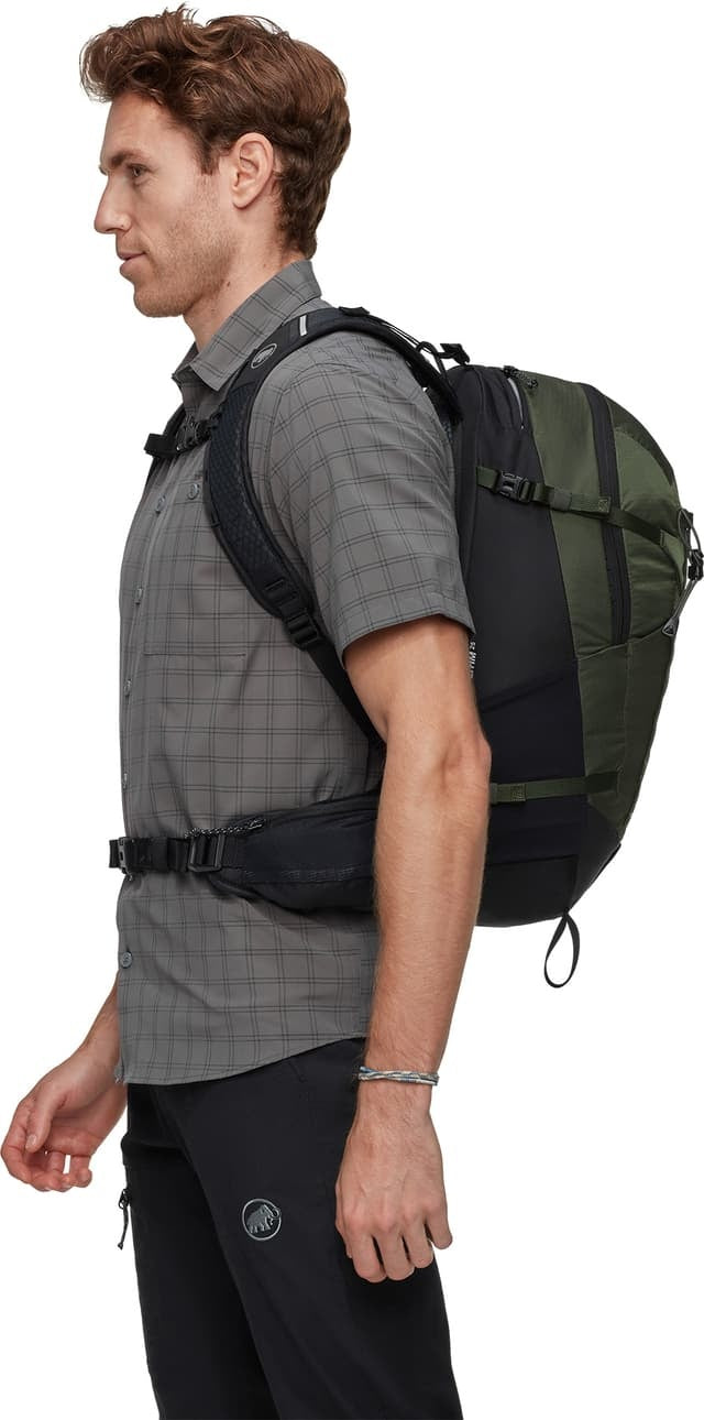 MAMMUT Lithium 25 Backpack – Lightweight 25L Hiking Daypack, Ventilated Back System, Hydration Compatible, Multi-Day Hiking & Outdoor Backpack