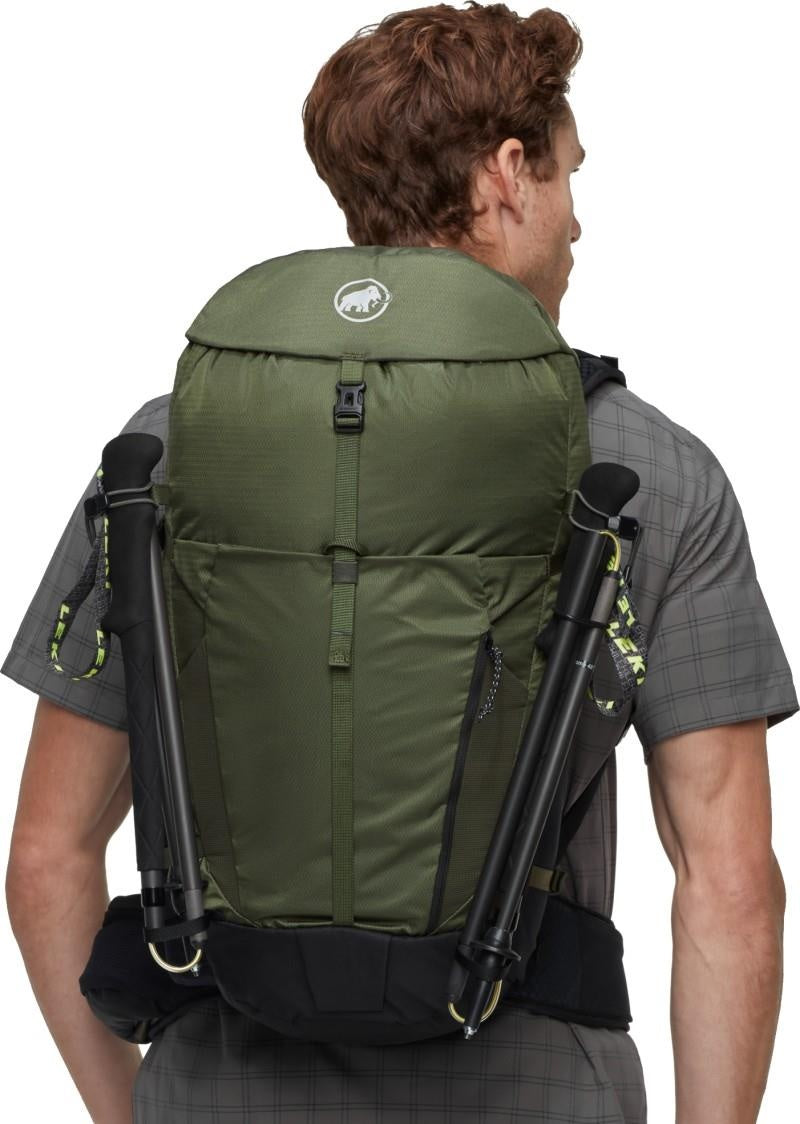 MAMMUT Lithium 30 Backpack – Lightweight 30L Hiking Backpack, CONTACT U Frame™, Ventilated Back System, Hydration Compatible, Multi-Day Outdoor Pack